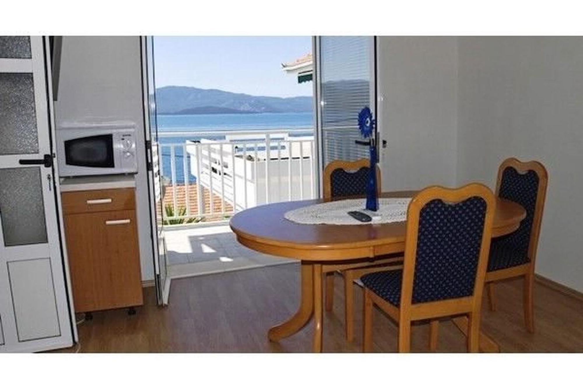 Apartments And Rooms Florijan Klek Exterior photo