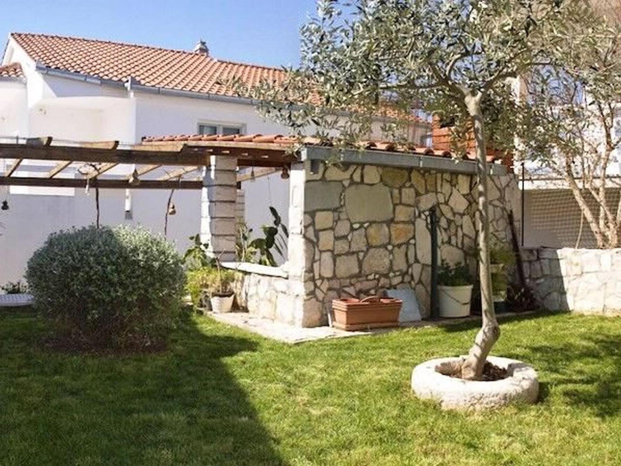 Apartments And Rooms Florijan Klek Exterior photo